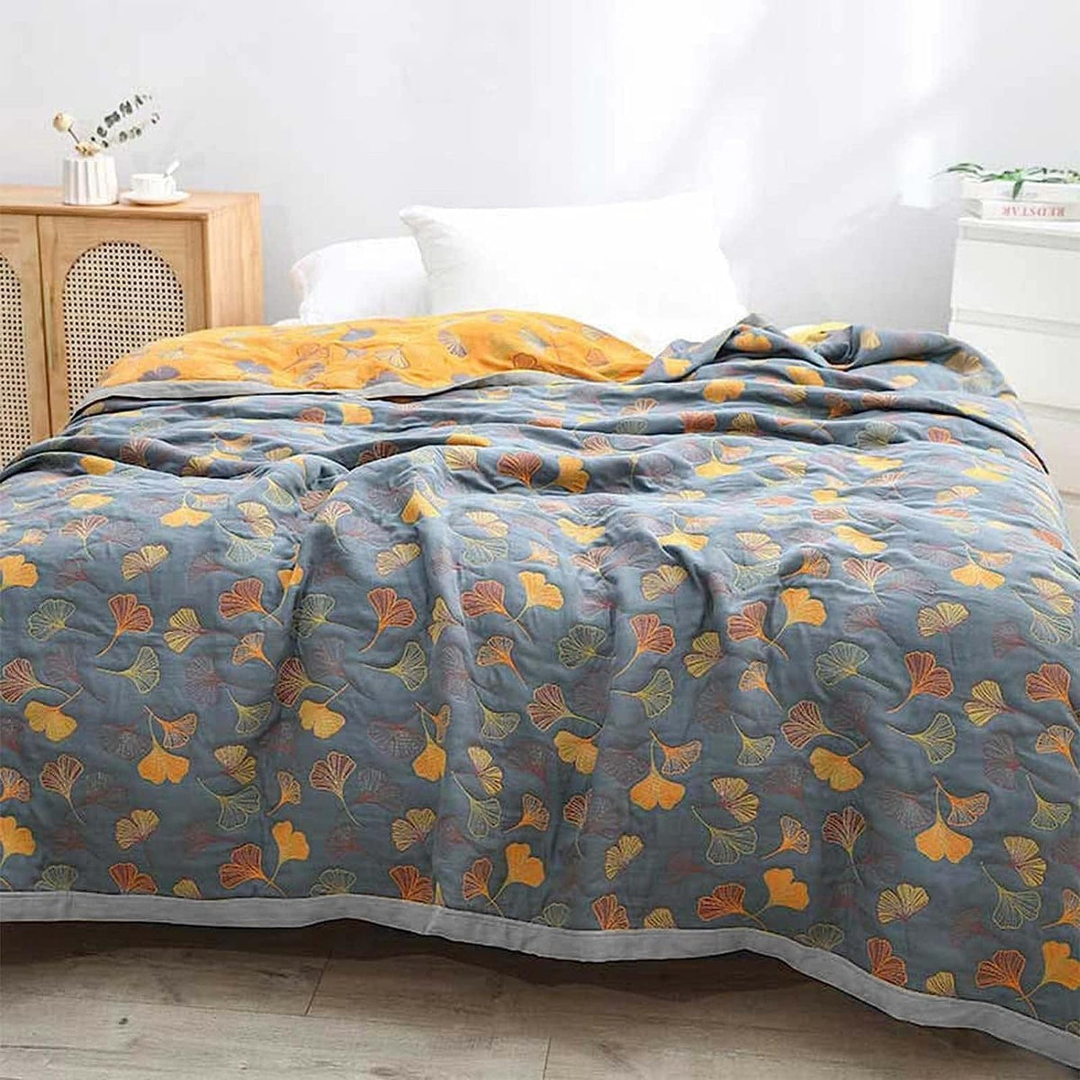 Pattern Cotton Reversible Quilt - Queen and King Size Bedding (90" W X 98" L)